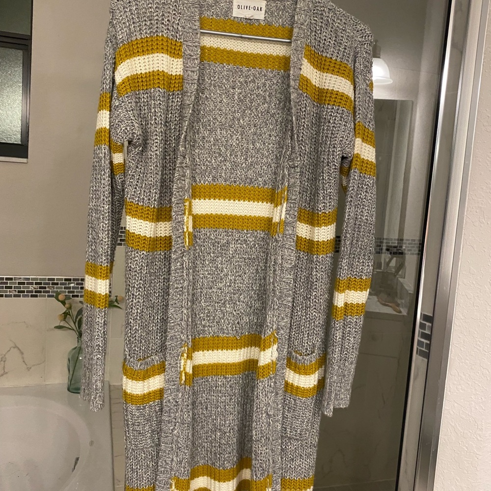 Long sweater. Grey and mustard. Size small.